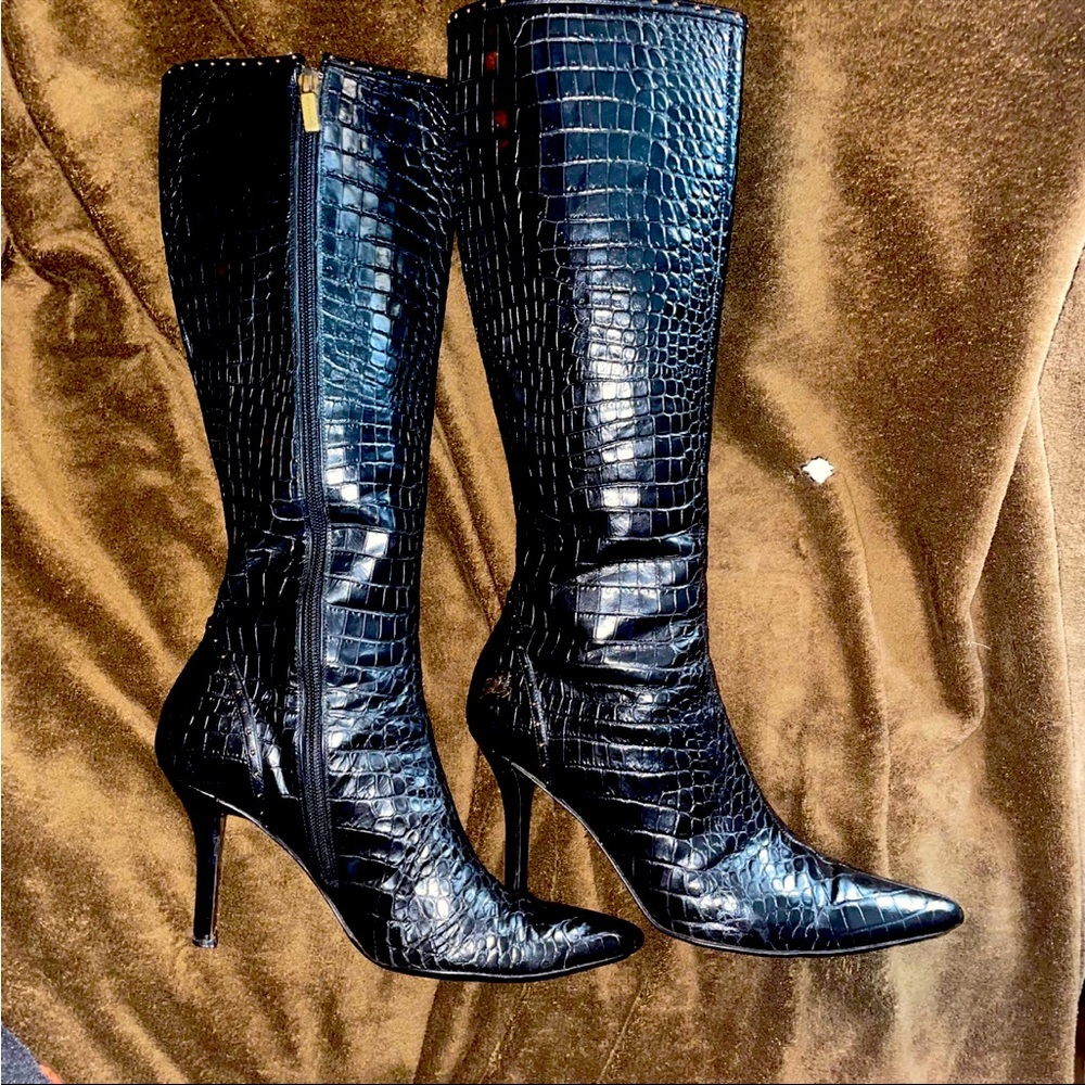 Women’s Burberry Black SHROCK Boots sz 8  MSRP $795